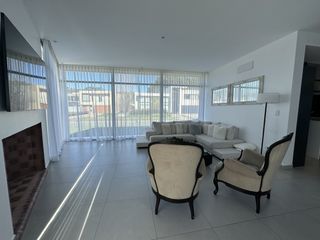 Foto 3 de Casa en Alquiler Temporal Rumenco
