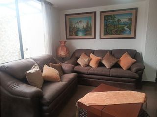 Foto 2 de Jipijapa, Casa Comercial en Renta, 900m2, 10 Ambientes