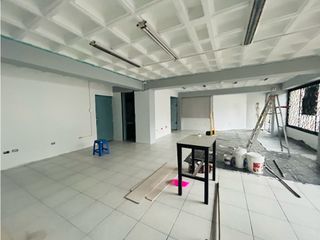 Foto 1 de Jipijapa, Local Comercial en Renta, 100m2, 2 Ambiente