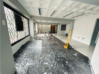 Foto 7 de Jipijapa, Local Comercial en Renta, 100m2, 2 Ambiente