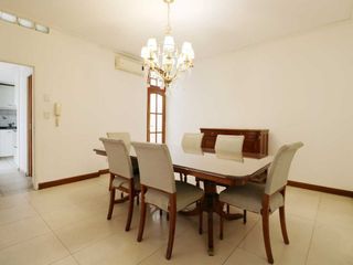 Foto 9 de VENTA HERMOSA CASA 5 AMB. V. PUEYRREDÓN