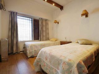 Foto 6 de VENTA HERMOSA CASA 5 AMB. V. PUEYRREDÓN