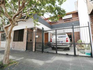Foto 3 de VENTA HERMOSA CASA 5 AMB. V. PUEYRREDÓN