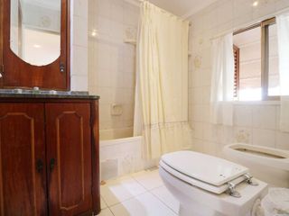 Foto 44 de VENTA HERMOSA CASA 5 AMB. V. PUEYRREDÓN