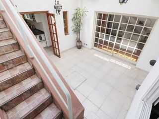 Foto 38 de VENTA HERMOSA CASA 5 AMB. V. PUEYRREDÓN