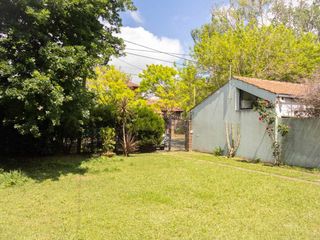 Foto 24 de Casa con amplio parque y pileta en venta - Gonnet
