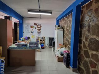 Foto 6 de EXCELENTES LOCALES COMERCIALES Y DEPARTAMENTO EN GOBERNADOR COSTA