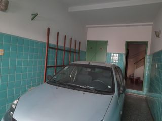 Foto 2 de Venta Casa 5 Ambientes, Lote 8,66mx22m-Almagro