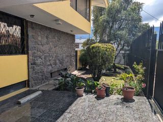 Foto 1 de EN RENTA CASA COMERCIAL SECTOR LA DAMMER II