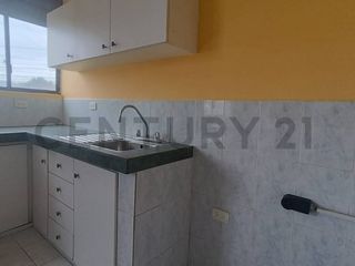 Foto 2 de En Venta departamento de 2 dormitorios en Altavista de Calderón
