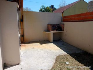 Foto 10 de DUPLEX PARA ALQUILER ANUAL EN MAR DEL TUYÚ