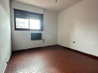 Foto 10 de ALQUILER!! 2 dorm / frente con balcon / muy amplio