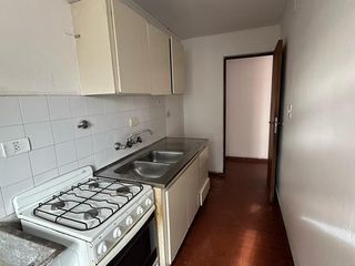 Foto 6 de ALQUILER!! 2 dorm / frente con balcon / muy amplio