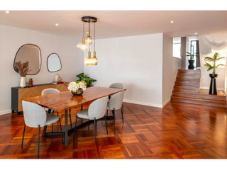 Foto 2 de Espectacular casa remodelada para venta en Santa Bárbara Alta