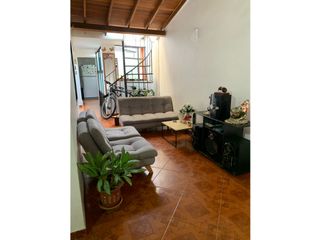 Foto 1 de ¡SE VENDE CASA AMPLIA CON AIRE EN LOPEZ DE MESA!