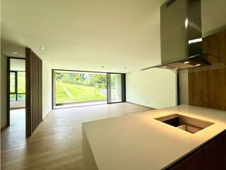 Foto 6 de Vendo apartamento para estrenar en Las palmas. El poblado