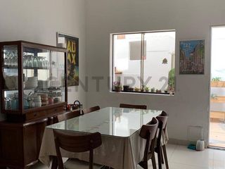 Foto 3 de CASA EN ALQUILER SEMI-AMIBLADA 150m² 3 Dirmitorios