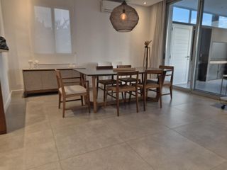 Foto 8 de Moderna casa al Lago en Venta en Los Castaños - Nordelta