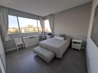 Foto 23 de Moderna casa al Lago en Venta en Los Castaños - Nordelta