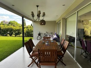 Foto 6 de Venta Casa Pilar del Este, Barrio Santa Guadalupe lote 402, Pilar