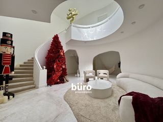 Foto 2 de ACOGEDORA CASA EN ALQUILER DE ESTILO MEDITERRANEO EN SAN ISIDRO