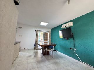 Foto 4 de Venta casa San benito dos dormitorios cochera doble y pileta.