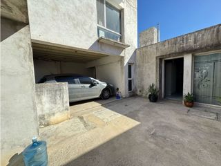 Foto 3 de Venta casa San benito dos dormitorios cochera doble y pileta.