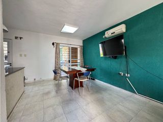 Foto 8 de Venta casa San benito dos dormitorios cochera doble y pileta.