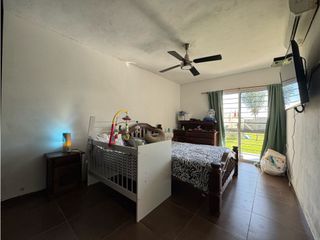 Foto 16 de Venta casa San benito dos dormitorios cochera doble y pileta.