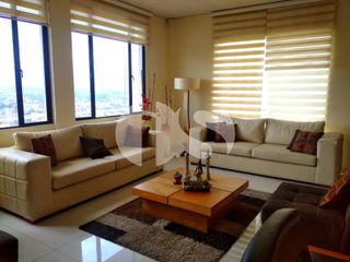 Foto 1 de CASA DE VENTA INDEPENDIENTE CON TERRENO EN LA ARMENIA UNO