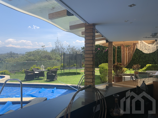 Foto 5 de CASA ESPECTACULAR EN VENTA SECTOR NAYÓN