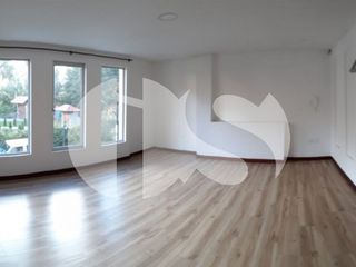 Foto 5 de CASA EN VENTA SECTOR CHALLUABAMABA, CUENCA