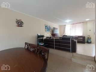 Foto 2 de CASA DE VENTA EN CONOCOTO