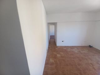 Foto 3 de ALQUILER 3 AMBIENTES