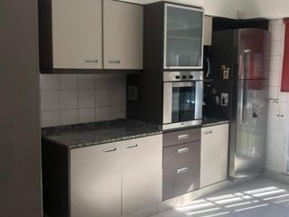 Foto 5 de HERMOSA CASA 6 AMBIENTES