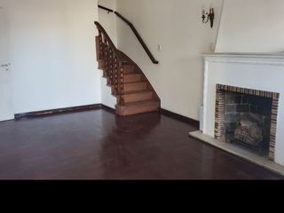 Foto 4 de Chalet en Alquiler Villa Sarmiento / Moron (A034 1150)