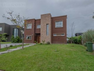 Foto 3 de Casa en  alquiler en el Barrio Vistas Puertos Escobar