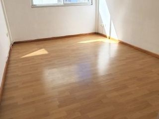Foto 14 de Departamento en  alquiler por 24 meses. 4 ambientes. Todo al frente. Cochera. Baulera.