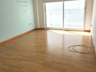 Foto 17 de Departamento en  alquiler por 24 meses. 4 ambientes. Todo al frente. Cochera. Baulera.