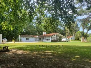 Foto 4 de Impresionante Casa en Barrio Parque Alta Vista. Araucanos al 1800