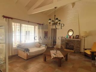 Foto 7 de Impresionante Casa en Barrio Parque Alta Vista. Araucanos al 1800
