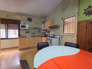 Foto 5 de Casa en zona de Roca y Adolfo de la Vega