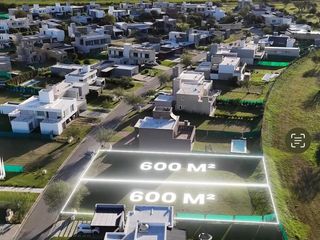Foto 3 de Terreno en  Venta - Siete Soles Parterres