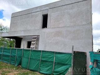 Foto 7 de Venta - Casa en Barrio Santa Sofia - Pilar del Este