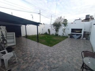 Foto 12 de Casa en venta - 3 Dormitorios 1 Baño - Cochera - Ringuelet