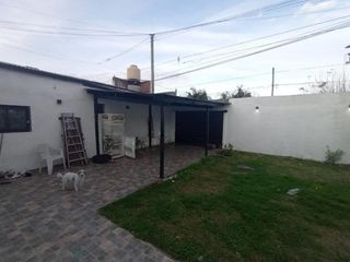 Foto 11 de Casa en venta - 3 Dormitorios 1 Baño - Cochera - Ringuelet