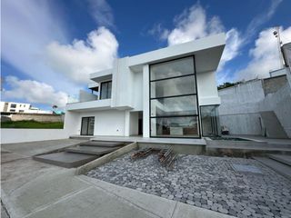 Foto 4 de CASA DE LUJO EN PREVENTA EN URBANIZACIÓN CIUDAD DEL MAR - MANTA