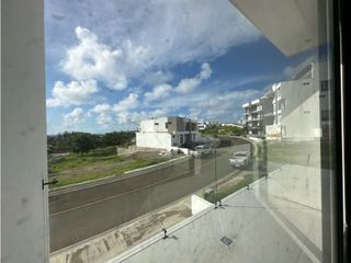 Foto 17 de CASA DE LUJO EN PREVENTA EN URBANIZACIÓN CIUDAD DEL MAR - MANTA