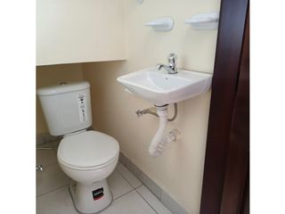 Foto 12 de Quicentro Sur, Casa Comercial en Renta, 154m2, 5 Ambientes
