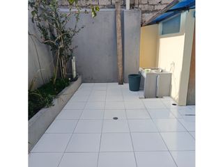 Foto 14 de Quicentro Sur, Casa Comercial en Renta, 154m2, 5 Ambientes
